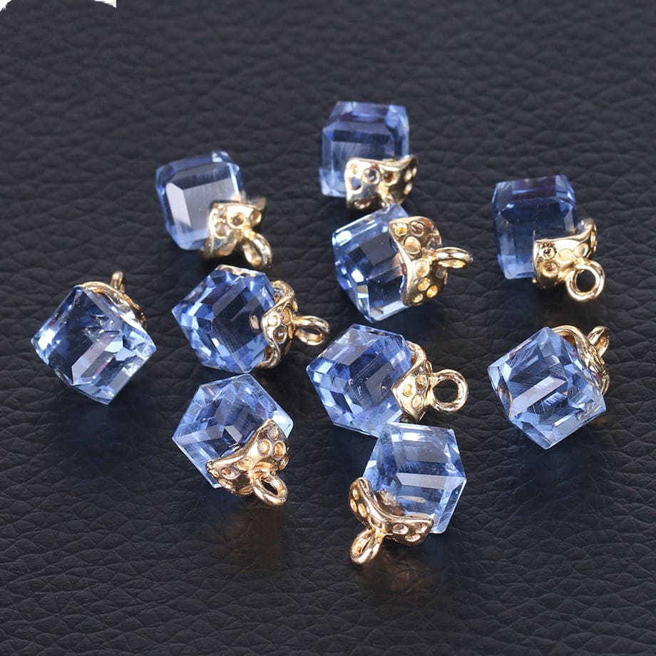 Cubic glass beads